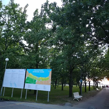 R&am Mooni Tallin
